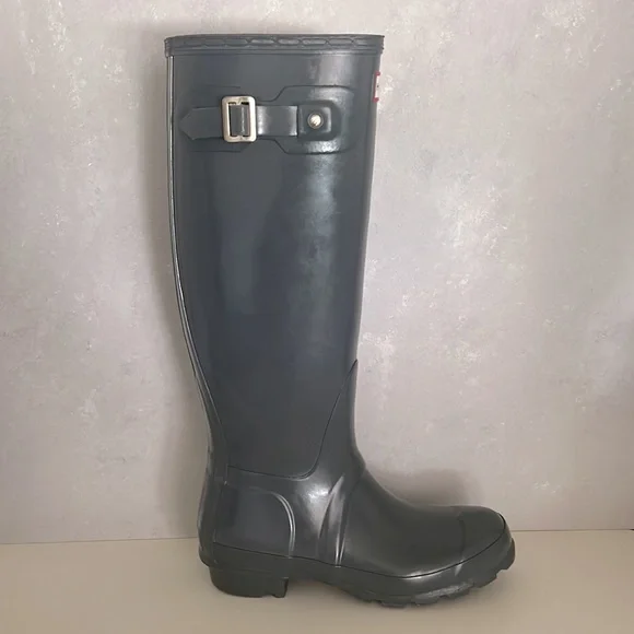 Hunter Tall Rain-boots in Gray Gloss Size 5 - Picture 8 of 9